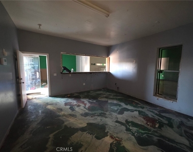 1203 E Cesar E Chavez - Photo Thumbnail 16