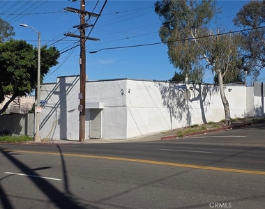 1203 E Cesar E Chavez - Photo Thumbnail 2
