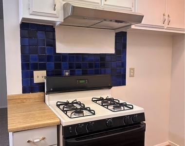 1350 W Lambert Rd - Photo Thumbnail 11
