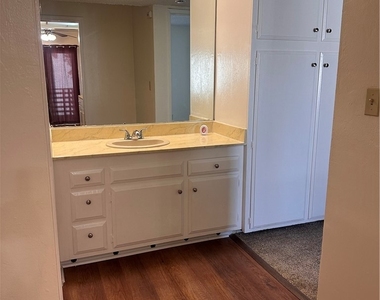 1350 W Lambert Rd - Photo Thumbnail 9