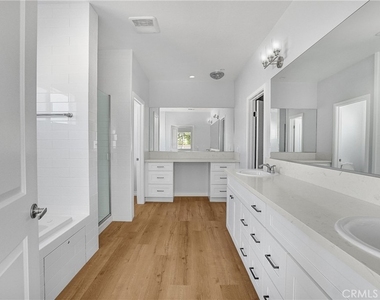 451 Hervey Avenue - Photo Thumbnail 9