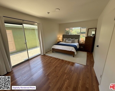 802 Superba Avenue - Photo Thumbnail 13