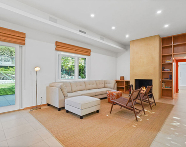 31777 Broad Beach Road - Photo Thumbnail 6