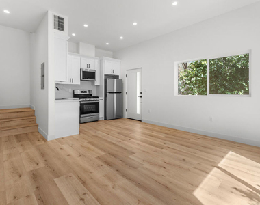 2154 Patricia Avenue - Photo Thumbnail 1
