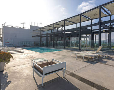 3810 Wilshire Boulevard - Photo Thumbnail 16