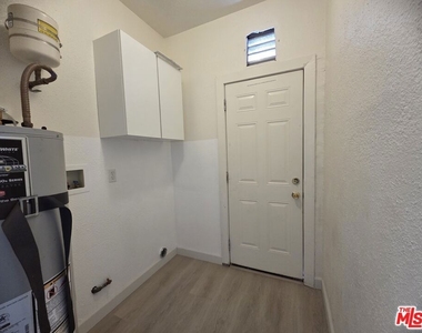 132 S Mountain View Avenue - Photo Thumbnail 20