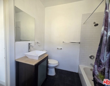 132 S Mountain View Avenue - Photo Thumbnail 21