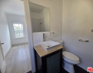 132 S Mountain View Avenue - Photo Thumbnail 23