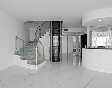 4267 Marina City Dr - Photo Thumbnail 12
