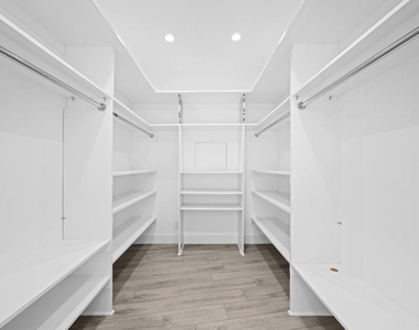4267 Marina City Dr - Photo Thumbnail 35