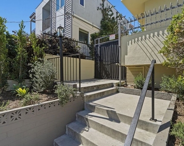 1827 N Van Ness Avenue - Photo Thumbnail 30