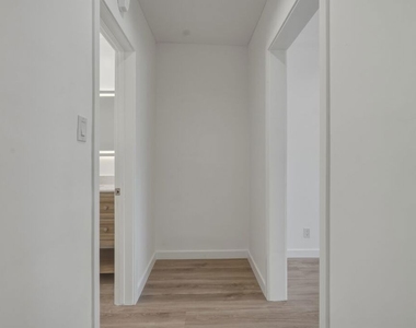 1827 N Van Ness Avenue - Photo Thumbnail 8