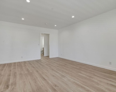 1827 N Van Ness Avenue - Photo Thumbnail 13