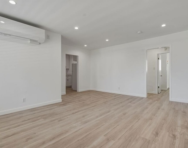 1827 N Van Ness Avenue - Photo Thumbnail 11