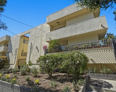 1827 N Van Ness Avenue - Photo Thumbnail 28