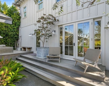 821 Nowita Place - Photo Thumbnail 22