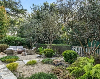 821 Nowita Place - Photo Thumbnail 2