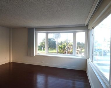 8040 Girard Avenue - Photo Thumbnail 24