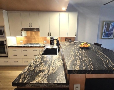325 7th Ave - Photo Thumbnail 3
