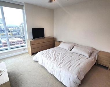 325 7th Ave - Photo Thumbnail 19