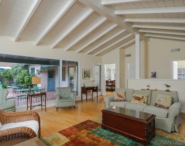 1045 Adella - Photo Thumbnail 1