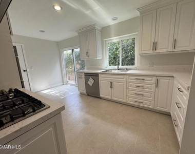6307 Chimineas Avenue - Photo Thumbnail 8