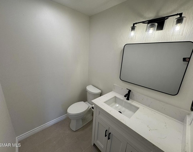 6307 Chimineas Avenue - Photo Thumbnail 12