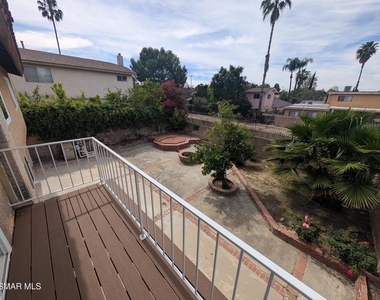 6307 Chimineas Avenue - Photo Thumbnail 23