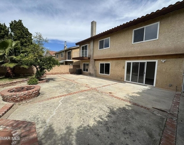 6307 Chimineas Avenue - Photo Thumbnail 26