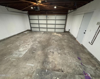 6307 Chimineas Avenue - Photo Thumbnail 24
