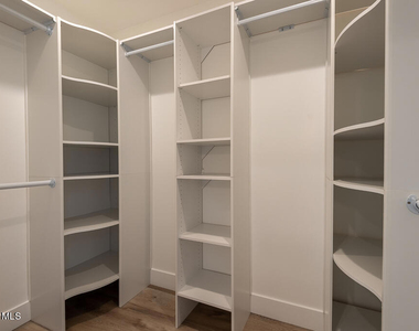 3708 Capstan Circle - Photo Thumbnail 16