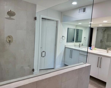 6 Granada Drive - Photo Thumbnail 24