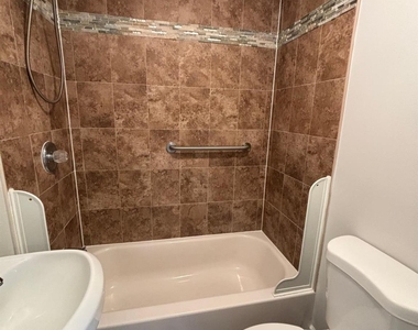 101 Miramar Avenue - Photo Thumbnail 9