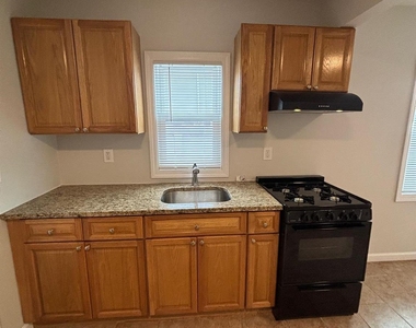 101 Miramar Avenue - Photo Thumbnail 4