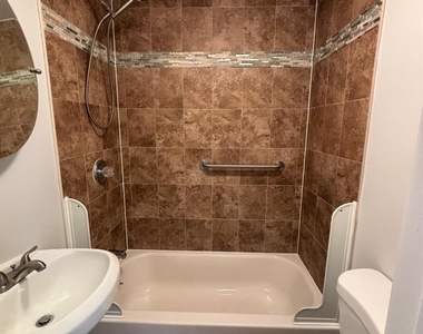 101 Miramar Avenue - Photo Thumbnail 8