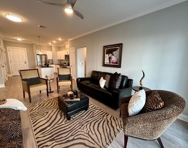 75 E Hoffman Avenue - Photo Thumbnail 8