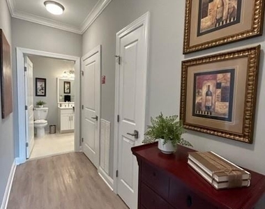 75 E Hoffman Avenue - Photo Thumbnail 10