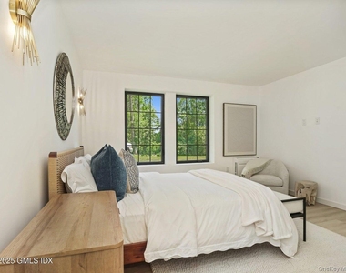 1188 King - Photo Thumbnail 8