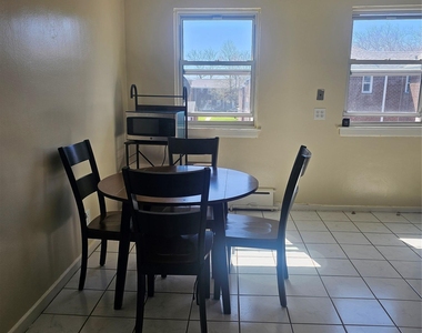 76-37 Commonwealth Boulevard - Photo Thumbnail 2