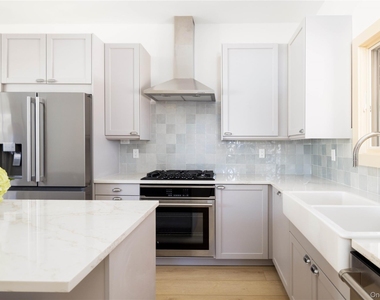 2845 Hobart Road - Photo Thumbnail 3
