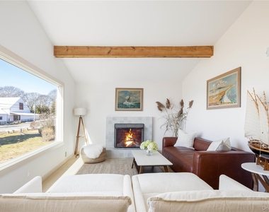 2845 Hobart Road - Photo Thumbnail 2