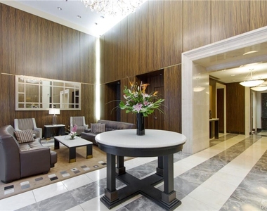 10 City Place - Photo Thumbnail 28