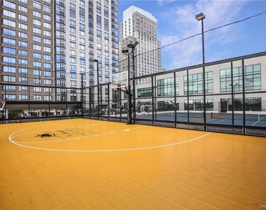 10 City Place - Photo Thumbnail 21