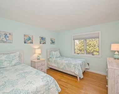 16 Hildreth Road - Photo Thumbnail 10