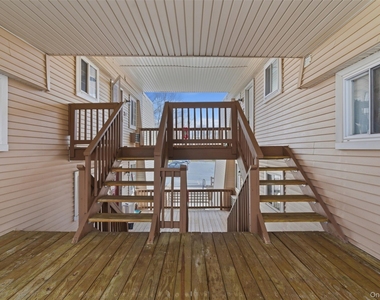 614 Fox Run Lane - Photo Thumbnail 11