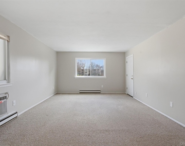 614 Fox Run Lane - Photo Thumbnail 4