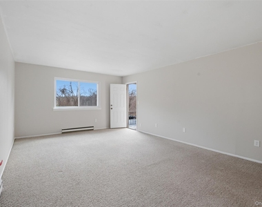 614 Fox Run Lane - Photo Thumbnail 8