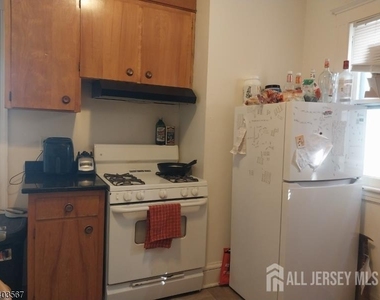 97 Easton Avenue - Photo Thumbnail 1
