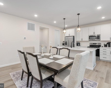 35514 Aspen Way - Photo Thumbnail 8