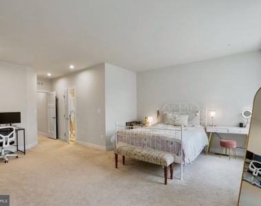 43011 Prophecy Terrace - Photo Thumbnail 13